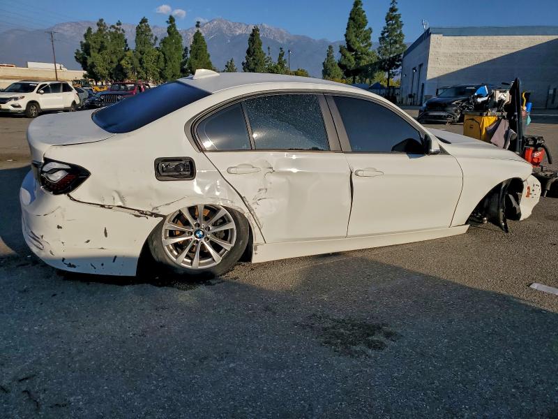 Photo 3 from auction – 2017 BMW 320 I with VIN WBA8E1G50HNU15147