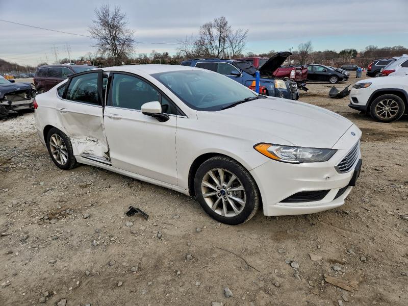Photo 4 from auction – 2017 FORD FUSION with VIN 3FA6P0H79HR102549