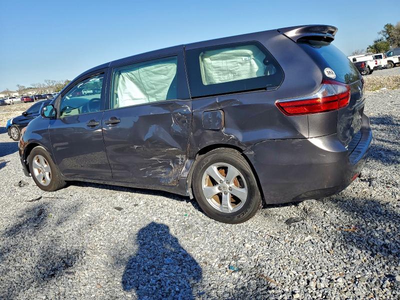 Photo 2 from auction – 2015 TOYOTA SIENNA with VIN 5TDZK3DC2FS563872