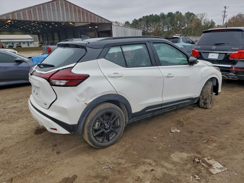 Photo 3 from auction – 2023 NISSAN KICKS SR with VIN 3N1CP5DV3PL553771