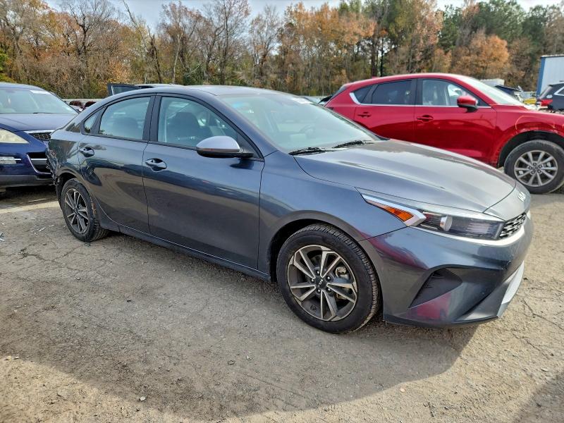 Photo 4 from auction – 2023 KIA FORTE LX with VIN 3KPF24AD8PE621985