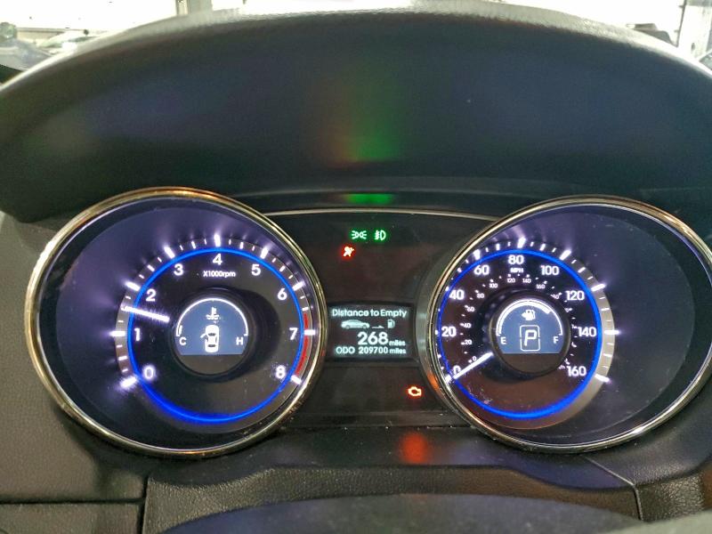 Photo 9 from auction – 2011 HYUNDAI SONATA SE with VIN 5NPEC4ACXBH129057