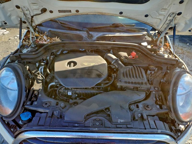 Photo 11 from auction – 2016 MINI COOPER with VIN WMWXP5C59G3B76262