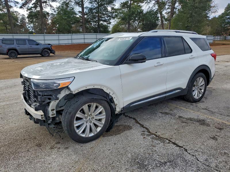 FORD EXPLORER 2023 with VIN 1FMSK7FH3PGA83817 - Photo from auction