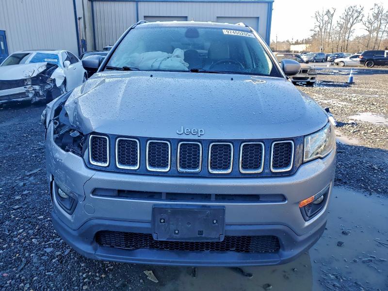 Photo 5 from auction – 2019 JEEP COMPASS LA with VIN 3C4NJDBB9KT679748