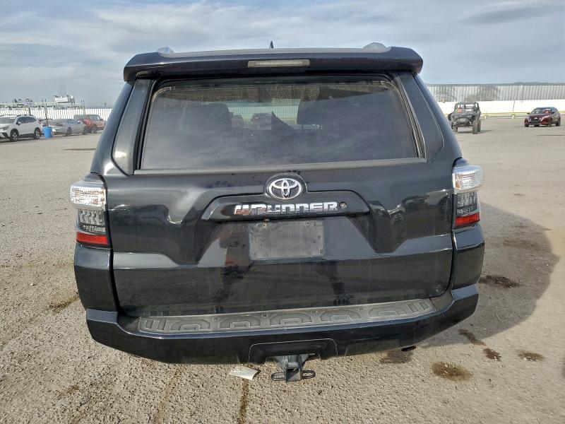 Photo 6 from auction – 2015 TOYOTA 4RUNNER SR with VIN JTEBU5JR7F5261088