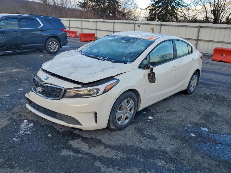 KIA FORTE LX 2017 with VIN 3KPFK4A76HE064165 - Photo from auction
