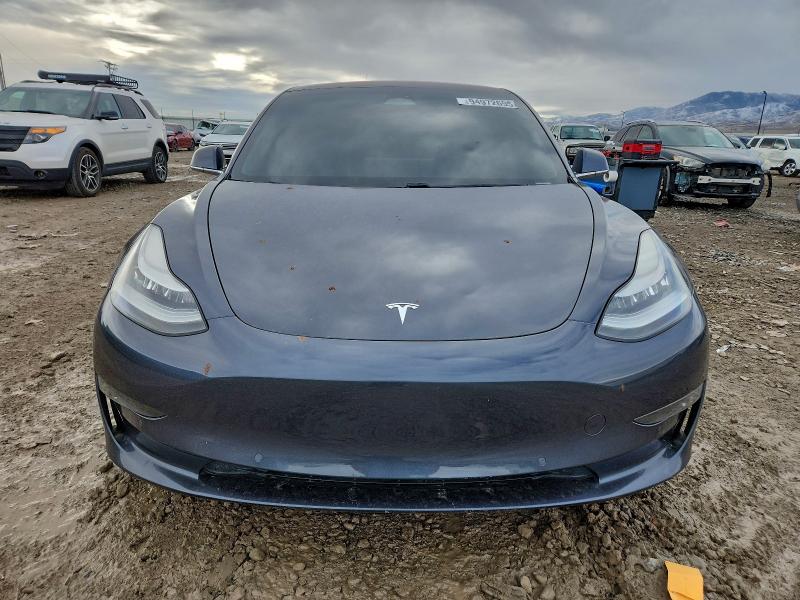 Photo 5 from auction – 2018 TESLA MODEL 3 with VIN 5YJ3E1EB9JF128450