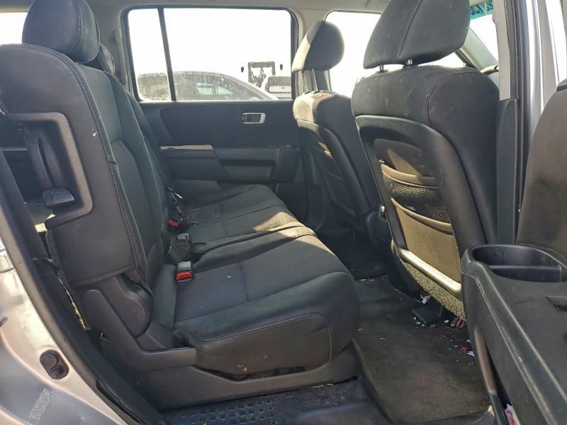 Photo 11 from auction – 2011 HONDA PILOT LX with VIN 5FNYF3H24BB053152