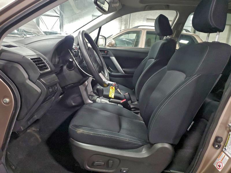 Photo 7 from auction – 2016 SUBARU FORESTER 2 with VIN JF2SJADC4GH411981