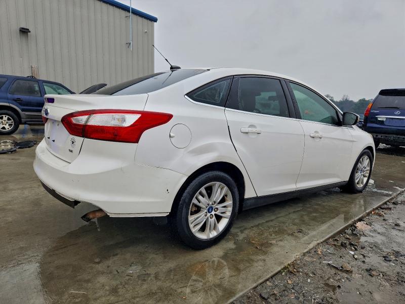 Photo 3 from auction – 2012 FORD FOCUS SEL with VIN 1FAHP3H25CL180252