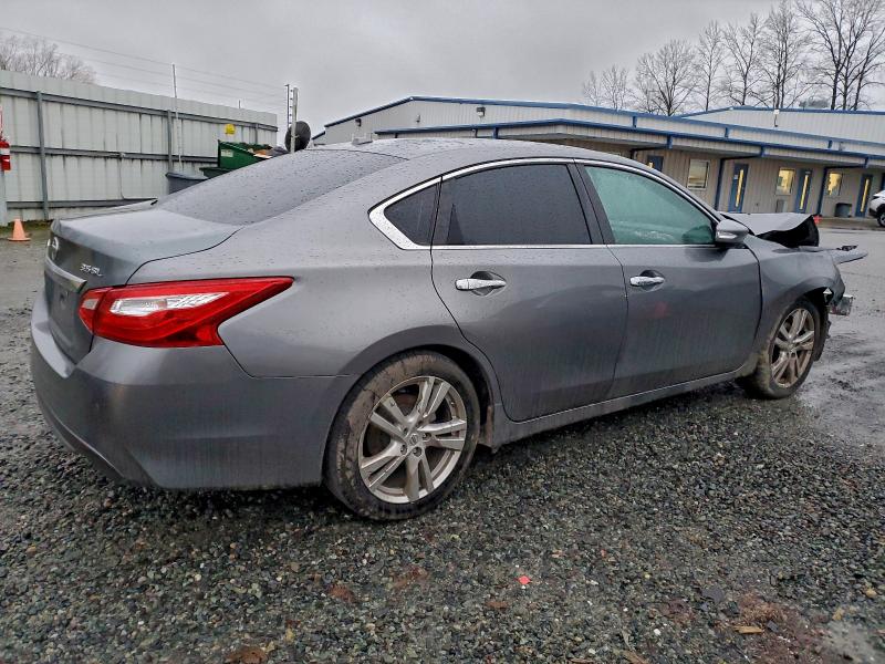 Photo 3 from auction – 2017 NISSAN ALTIMA 3.5 with VIN 1N4BL3AP9HC114088