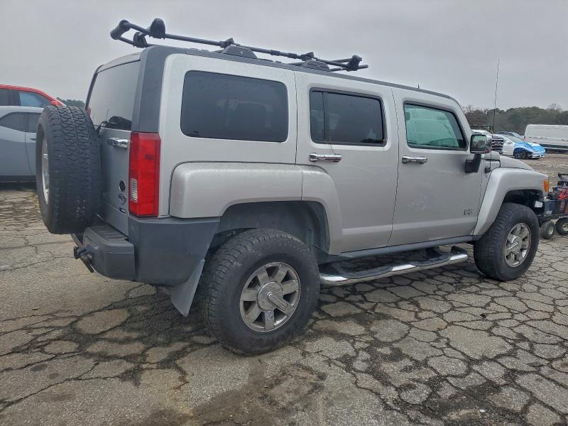 Photo 3 from auction – 2010 HUMMER H3 ALPHA with VIN 5GTMNLEP8A8100014