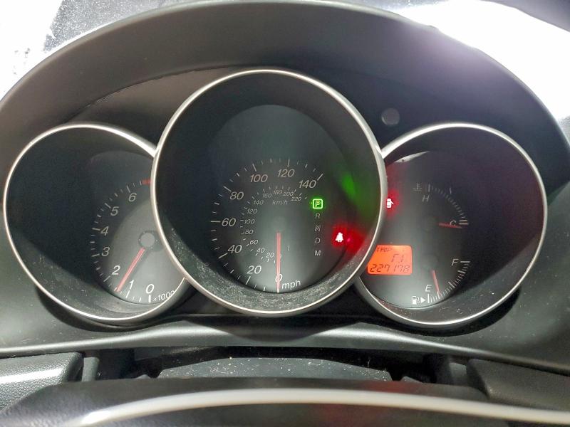 Photo 9 from auction – 2005 MAZDA MAZDA3 with VIN JM1BK32F751234742
