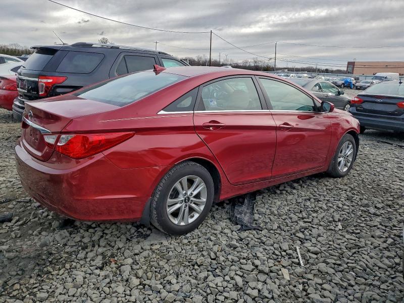 Photo 3 from auction – 2012 HYUNDAI SONATA GLS with VIN 5NPEB4AC9CH454903