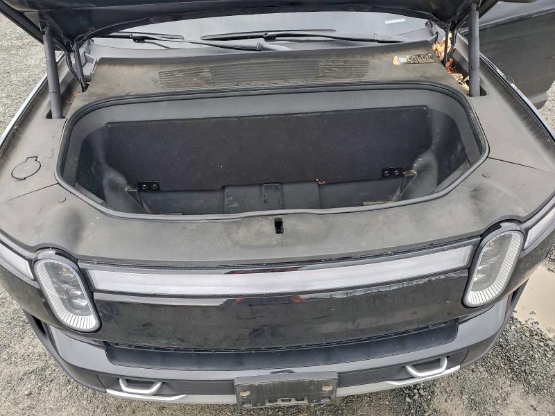 Photo 11 from auction – 2022 RIVIAN R1T ADVENT with VIN 7FCTGAAA7NN006923