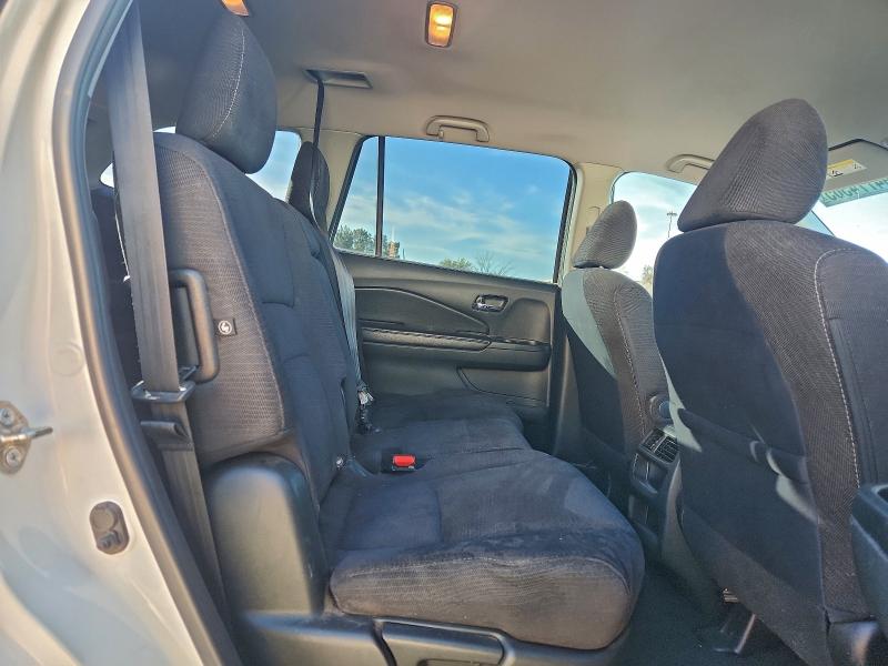 Photo 11 from auction – 2017 HONDA PILOT LX with VIN 5FNYF5H12HB026124