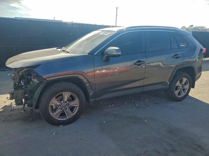 TOYOTA RAV4 XLE 2024 with VIN 2T3W1RFV4RC298142 - Photo from auction