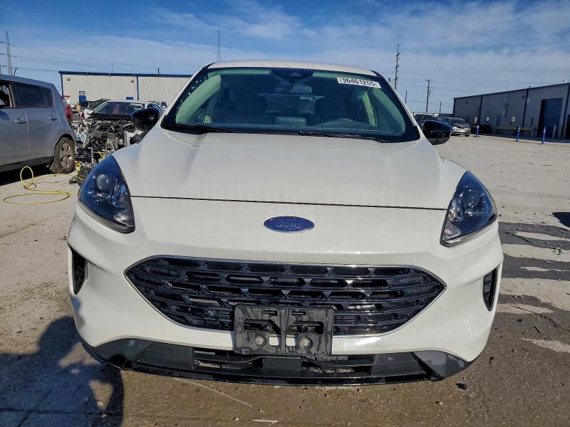 Photo 5 from auction – 2021 FORD ESCAPE with VIN 1FMCU0G63MUA03299