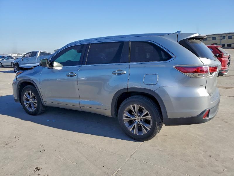 Photo 2 from auction – 2015 TOYOTA HIGHLANDER with VIN 5TDKKRFH8FS045181