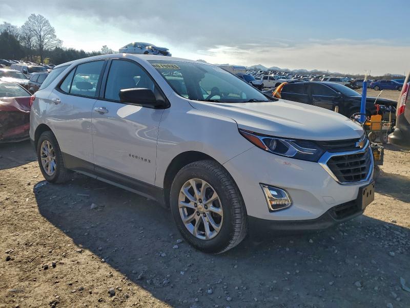 Photo 4 from auction – 2018 CHEVROLET EQUINOX LS with VIN 2GNAXREV4J6121719