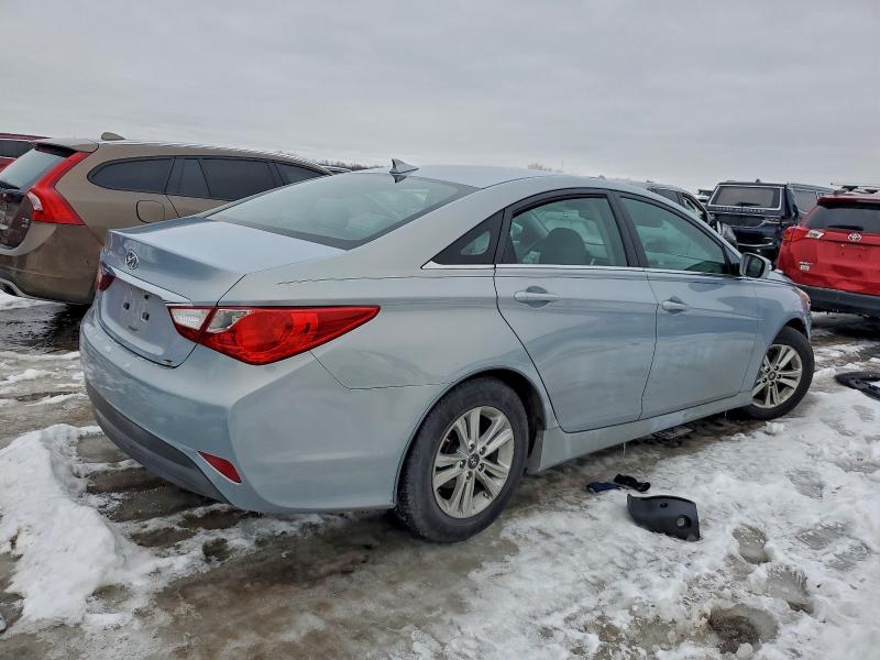 Photo 3 from auction – 2014 HYUNDAI SONATA GLS with VIN 5NPEB4AC3EH896479