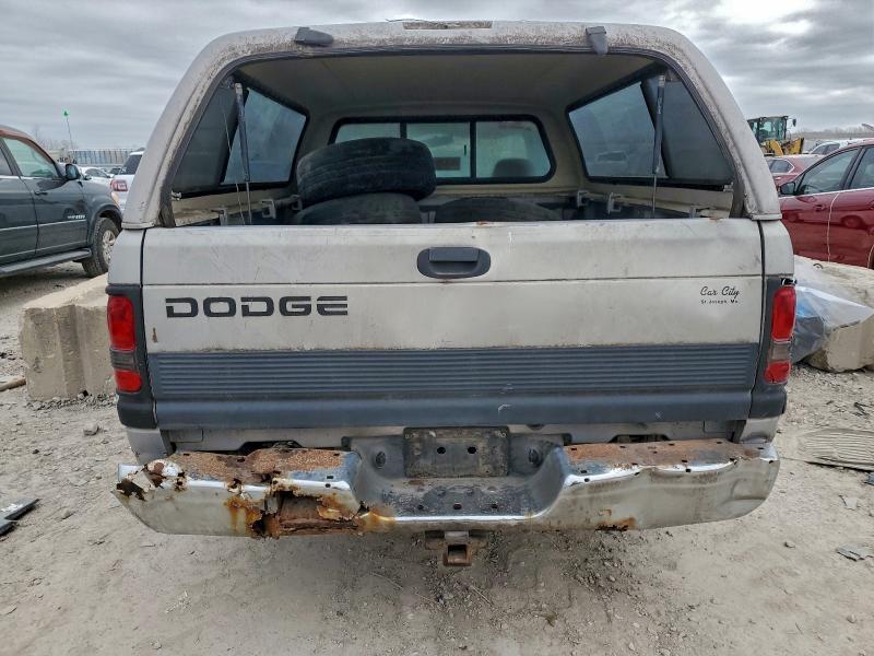 Foto 6 de la subasta – 2000 DODGE RAM 1500 con VIN 1B7HC16Y3YS510260