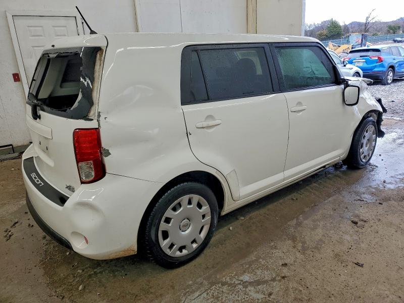 Photo 3 from auction – 2015 SCION XB with VIN JTLZE4FE9FJ081493