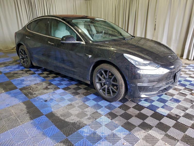 Photo 4 from auction – 2018 TESLA MODEL 3 with VIN 5YJ3E1EB5JF180920