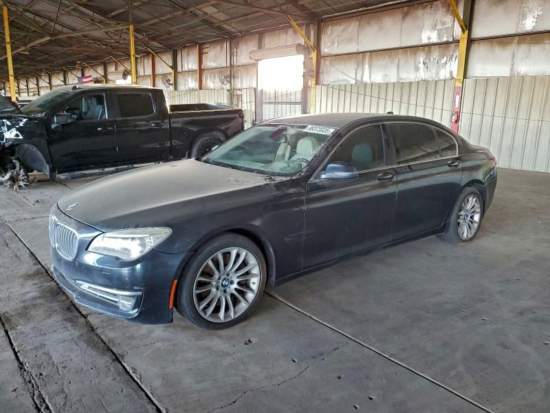 BMW 750 2013 مع رقم تعريف المركبة WBAYF8C59DD140065 - صورة من المزاد