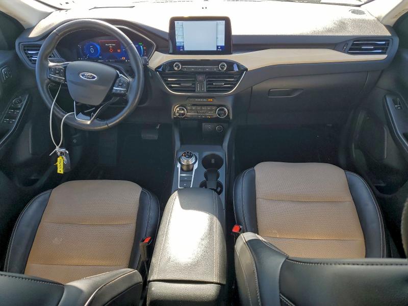 Photo 8 from auction – 2021 FORD ESCAPE with VIN 1FMCU0DZ0MUA06563