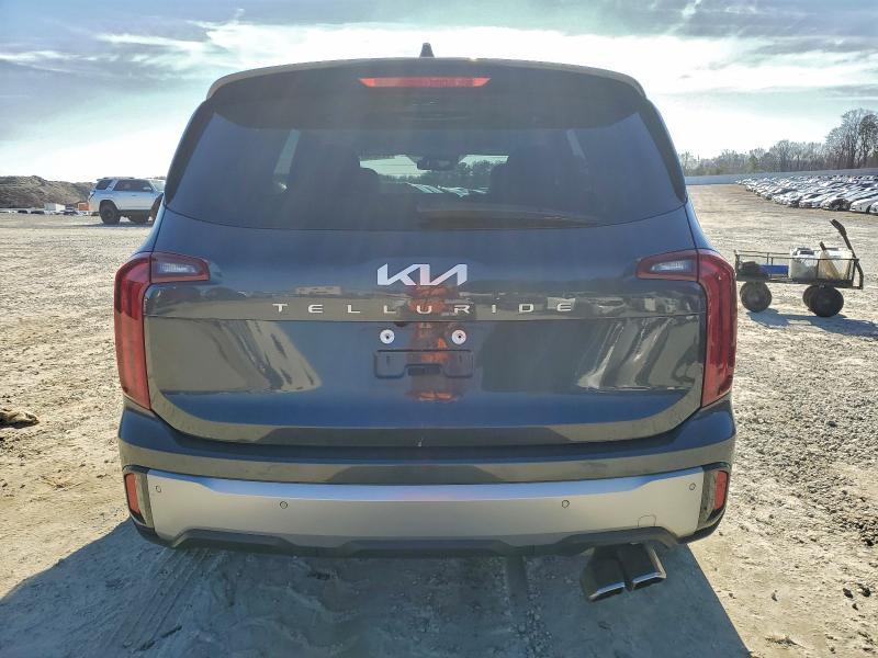 Photo 6 from auction – 2023 KIA TELLURIDE with VIN 5XYP64GC5PG336722