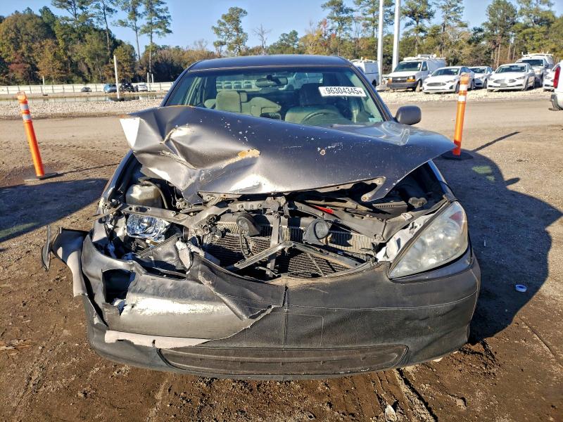 Photo 5 from auction – 2004 TOYOTA CAMRY with VIN 4T1BE32K74U866086
