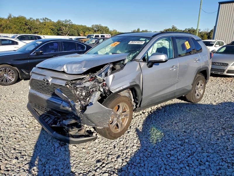 Photo 1 from auction – 2023 TOYOTA RAV4 XLE with VIN 2T3W1RFV7PC230091