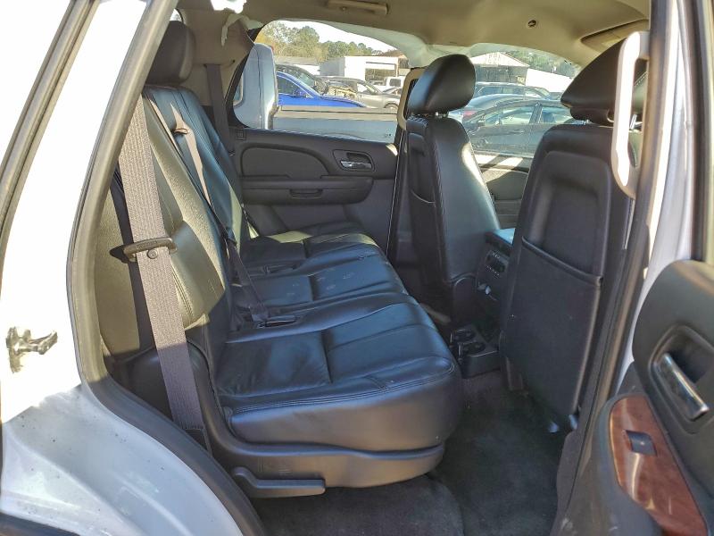 Photo 11 from auction – 2014 GMC YUKON SLT with VIN 1GKS1CE05ER112493