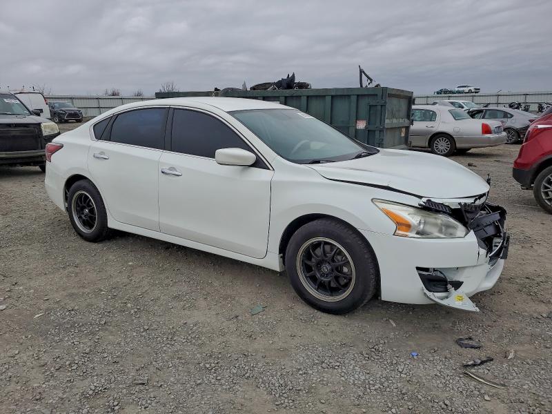 Photo 4 from auction – 2015 NISSAN ALTIMA 2.5 with VIN 1N4AL3AP9FC459016