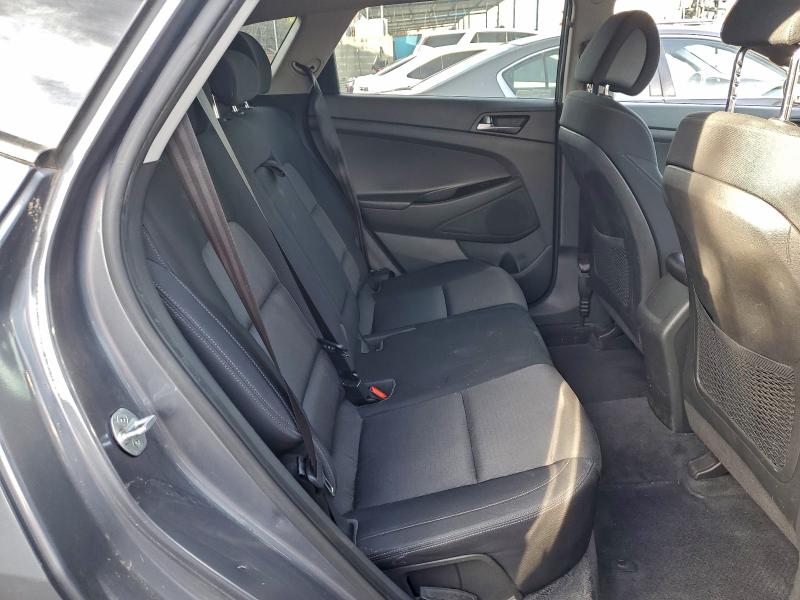 Photo 11 from auction – 2016 HYUNDAI TUCSON SE with VIN KM8J23A44GU042641