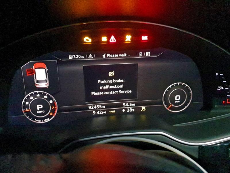 Photo 9 from auction – 2018 AUDI Q7 PREMIUM with VIN WA1LAAF70JD029667