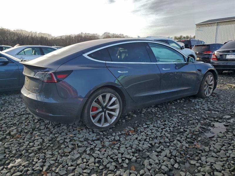 Photo 3 from auction – 2018 TESLA MODEL 3 with VIN 5YJ3E1EB1JF171227