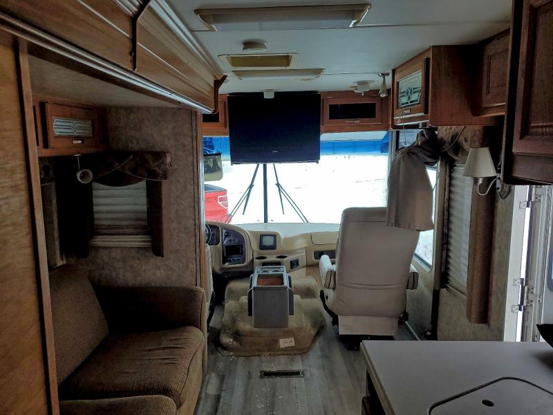 Photo 5 from auction – 2007 R-VISION TRAIL-AIRE with VIN 5B4MP67GX63415925