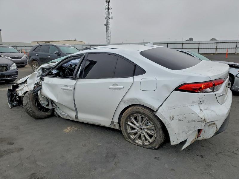 Photo 2 from auction – 2024 TOYOTA COROLLA LE with VIN JTDBCMFE2R3045110