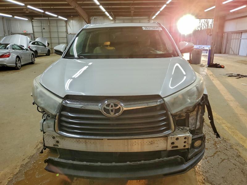 Photo 5 from auction – 2016 TOYOTA HIGHLANDER with VIN 5TDKKRFH2GS161087