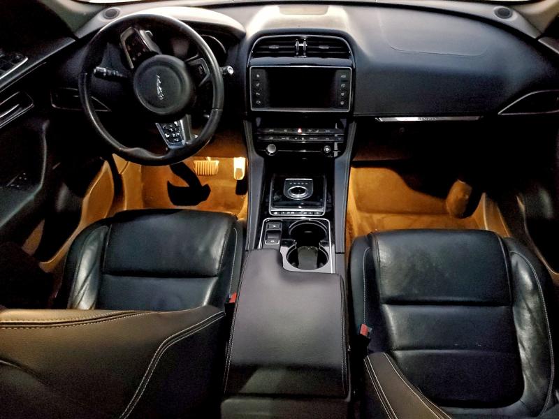 Photo 8 from auction – 2017 JAGUAR F-PACE S with VIN SADCM2BV2HA066209