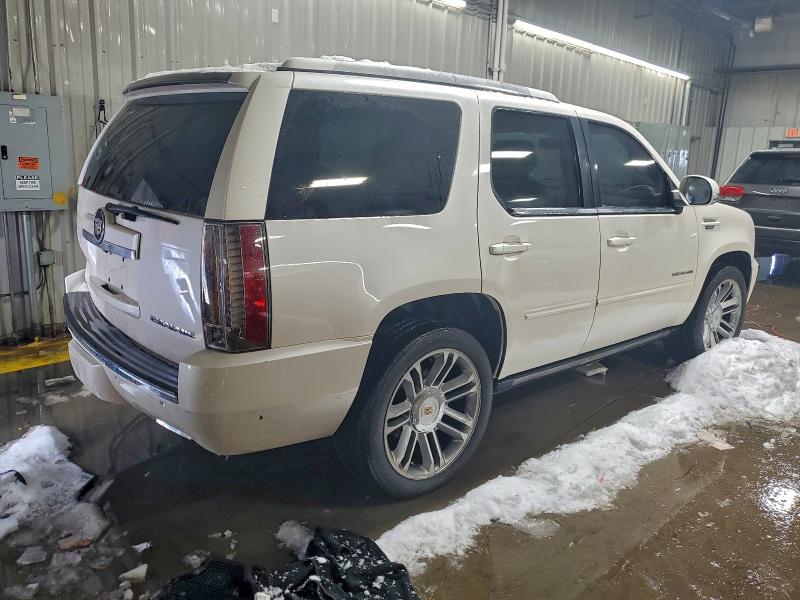 Photo 3 from auction – 2014 CADILLAC ESCALADE P with VIN 1GYS4CEF2ER110069