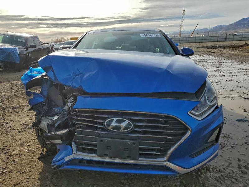 Photo 5 from auction – 2018 HYUNDAI SONATA SE with VIN 5NPE24AF4JH600129