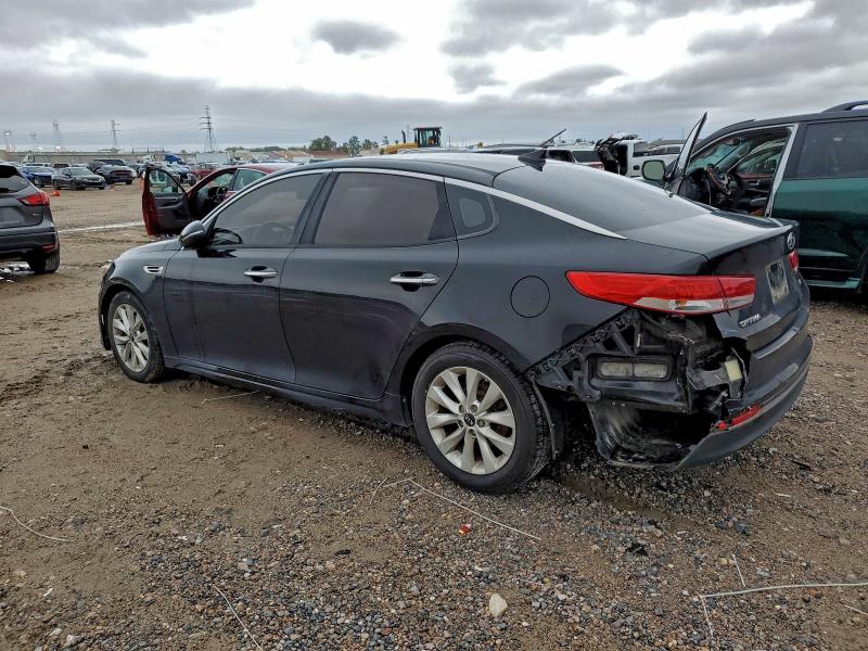 Photo 2 from auction – 2016 KIA OPTIMA EX with VIN 5XXGU4L33GG008554