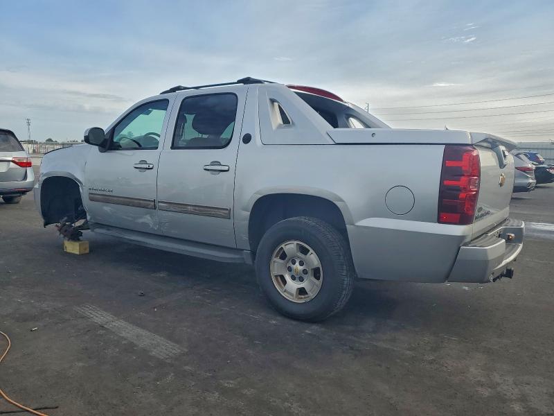 Photo 2 from auction – 2013 CHEVROLET AVALANCHE with VIN 3GNMCFE0XDG229038