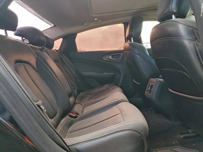 Photo 10 from auction – 2016 CHRYSLER 200 C with VIN 1C3CCCCB2GN147361