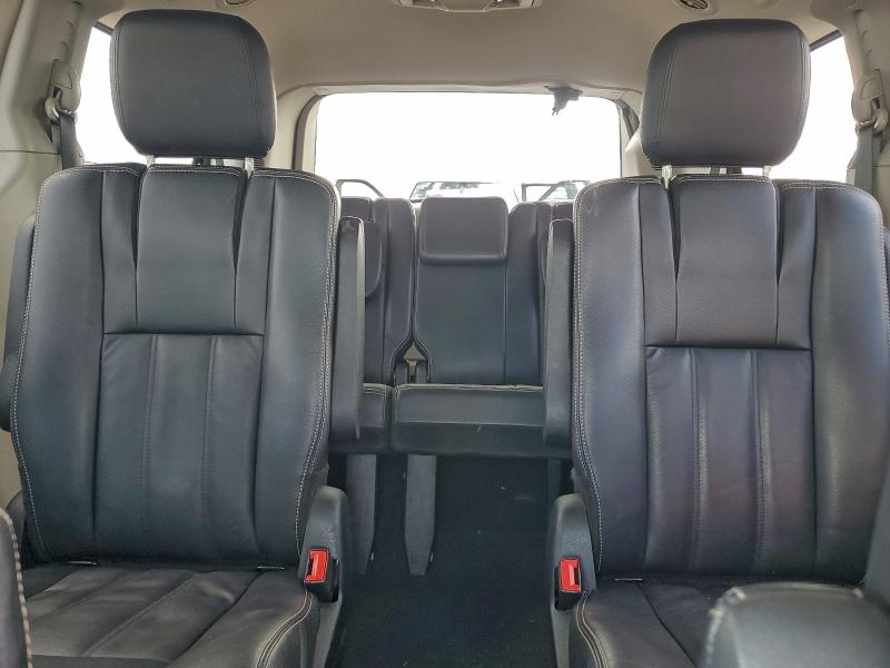 Photo 10 from auction – 2013 CHRYSLER TOWN & COU with VIN 2C4RC1BG2DR631083