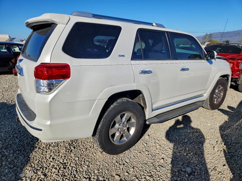 Photo 3 from auction – 2013 TOYOTA 4RUNNER SR with VIN JTEZU5JR4D5052662